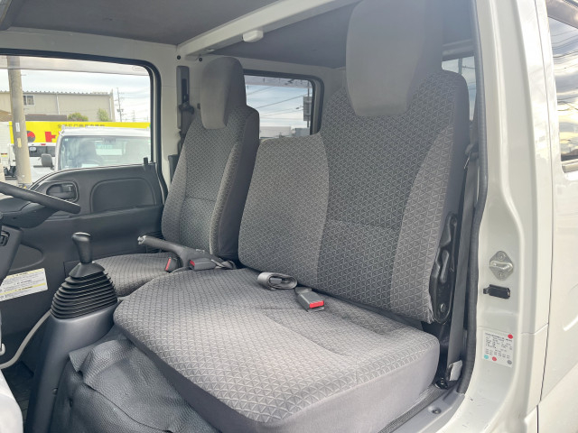 いすゞ エルフ 小型 Wキャブ 2RG-NJR88A(97702) 15枚目