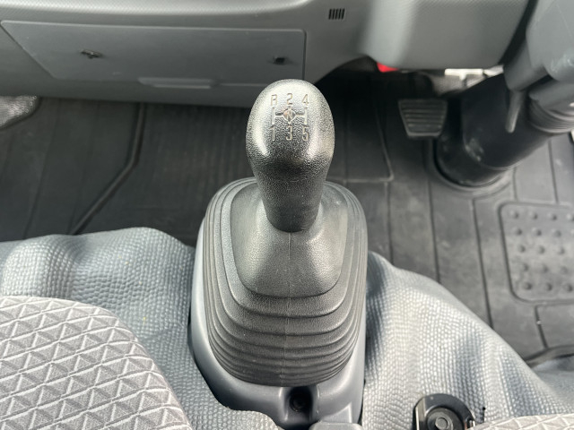 いすゞ エルフ 小型 Wキャブ 2RG-NJR88A(97702) 17枚目