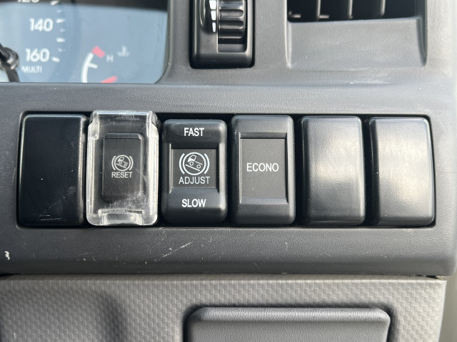 いすゞ エルフ 小型 Wキャブ 2RG-NJR88A(97702) 22枚目