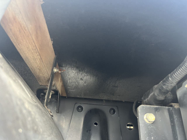 いすゞ エルフ 小型 Wキャブ 2RG-NJR88A(97702) 34枚目