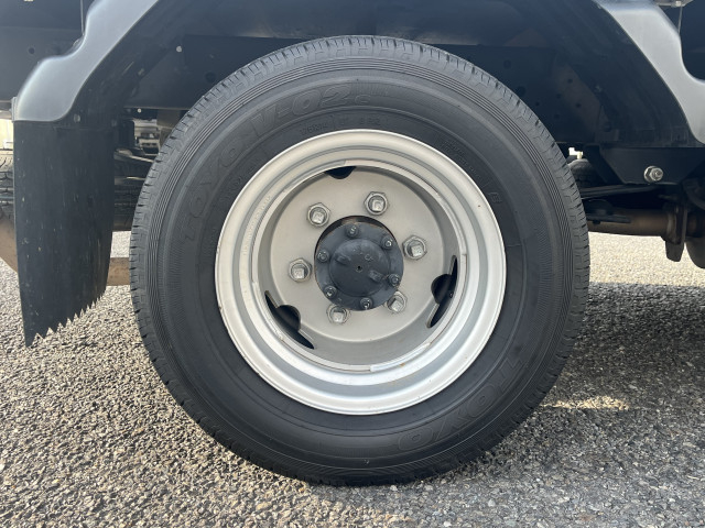 いすゞ エルフ 小型 Wキャブ 2RG-NJR88A(97702) 40枚目