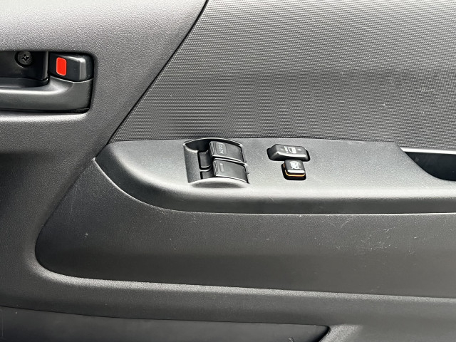 トヨタ ハイエース 小型 冷蔵冷凍バン CBF-TRH200V(97705) 30枚目