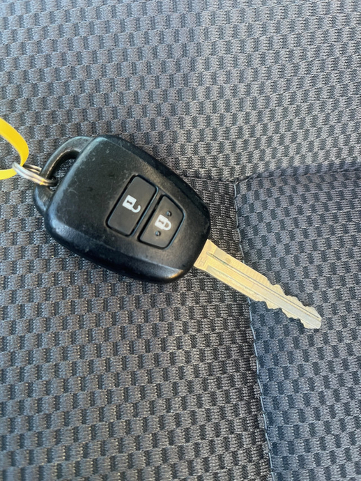 トヨタ ハイエース 小型 冷蔵冷凍バン CBF-TRH200V(97705) 31枚目