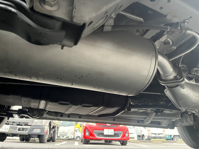 トヨタ ハイエース 小型 冷蔵冷凍バン CBF-TRH200V(97705) 37枚目