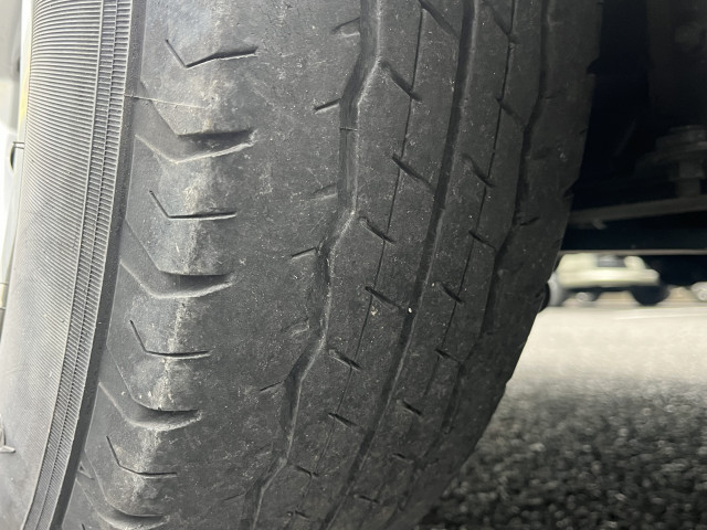 トヨタ ハイエース 小型 冷蔵冷凍バン CBF-TRH200V(97705) 43枚目