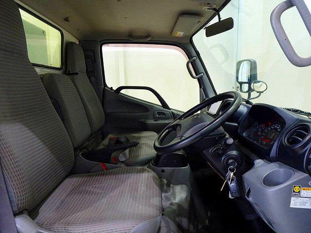 トヨタ ダイナ 小型 冷蔵冷凍バン LDF-KDY231(97706) 6枚目