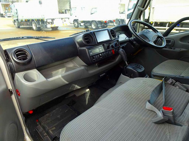 トヨタ ダイナ 小型 冷蔵冷凍バン LDF-KDY231(97706) 7枚目