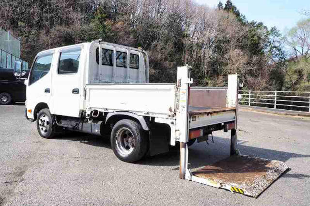 トヨタ ダイナ 小型 Wキャブ 2RG-XZU605(97709) 3枚目