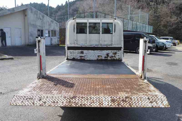 トヨタ ダイナ 小型 Wキャブ 2RG-XZU605(97709) 14枚目