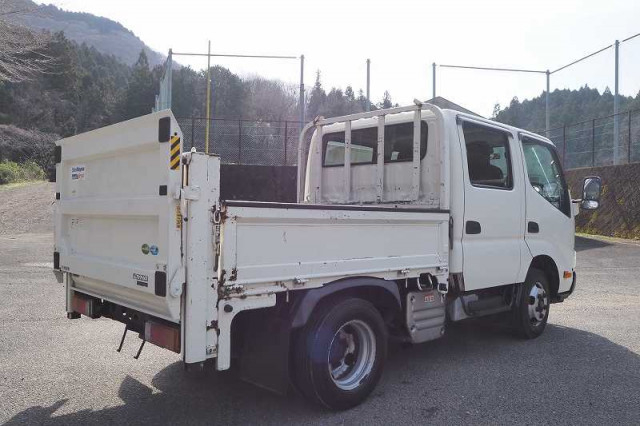 トヨタ ダイナ 小型 Wキャブ 2RG-XZU605(97709) 19枚目