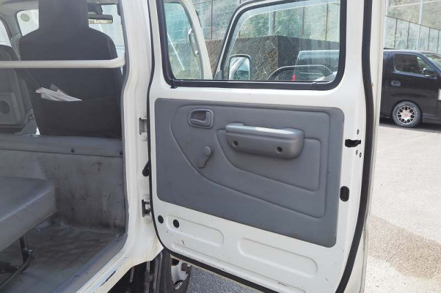 トヨタ ダイナ 小型 Wキャブ 2RG-XZU605(97709) 38枚目