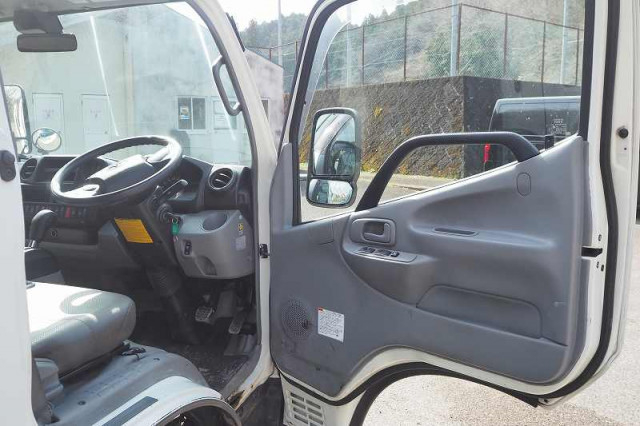 トヨタ ダイナ 小型 Wキャブ 2RG-XZU605(97709) 42枚目