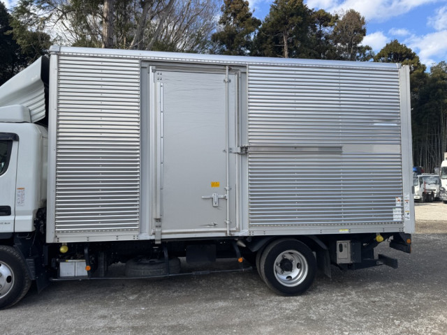 三菱ふそう キャンター 小型 バン 2PG-FEB50(97710) 7枚目