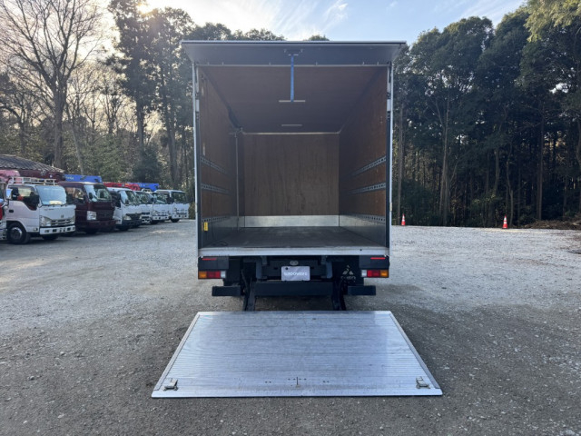 三菱ふそう キャンター 小型 バン 2PG-FEB50(97710) 10枚目