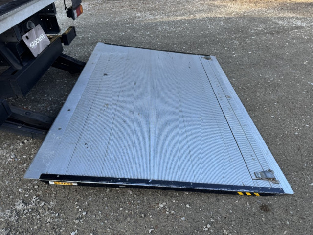 三菱ふそう キャンター 小型 バン 2PG-FEB50(97710) 12枚目