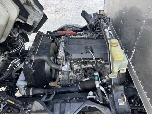 三菱ふそう キャンター 小型 バン 2PG-FEB50(97710) 34枚目