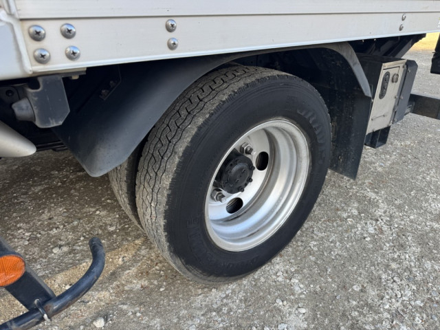 三菱ふそう キャンター 小型 バン 2PG-FEB50(97710) 38枚目