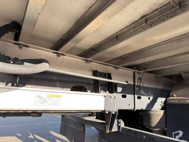 いすゞ フォワード 増トン 冷蔵冷凍バン 2PG-FSR90T2(97716) 16枚目