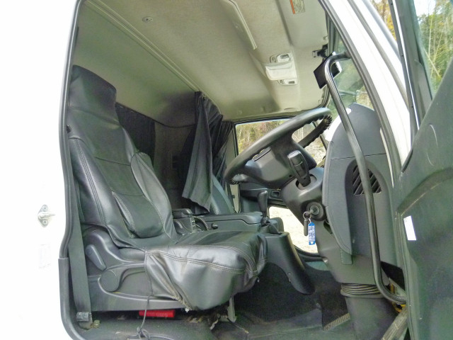 三菱ふそう ファイター 増トン バン 2KG-FK65FY(97715) 23枚目