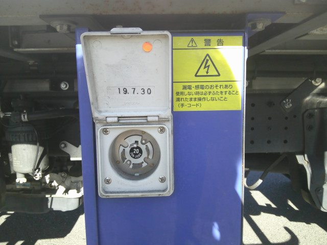 日野 デュトロ 小型 冷蔵冷凍バン 2RG-XZC605(97717) 15枚目