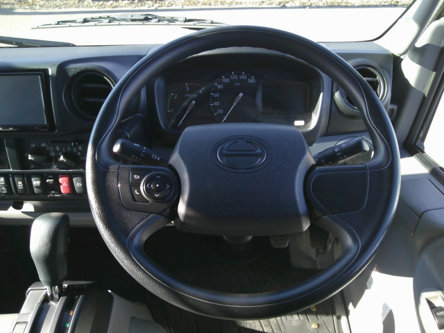 日野 デュトロ 小型 冷蔵冷凍バン 2RG-XZC605(97717) 19枚目