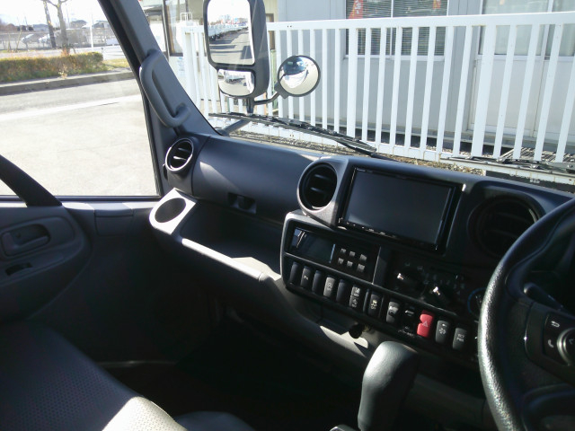 日野 デュトロ 小型 冷蔵冷凍バン 2RG-XZC605(97717) 22枚目