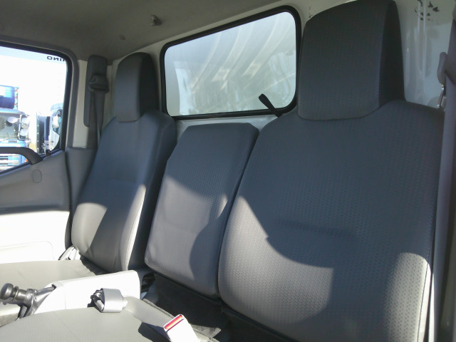 日野 デュトロ 小型 冷蔵冷凍バン 2RG-XZC605(97717) 27枚目