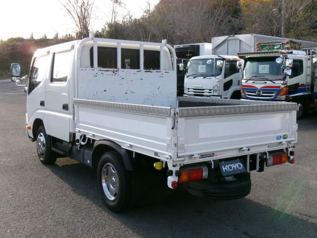 トヨタ ダイナ 小型 Wキャブ 2RG-XZU605(97724) 6枚目