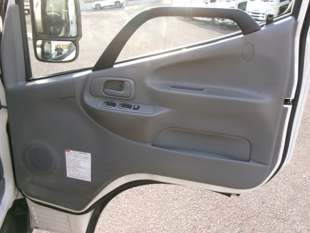 トヨタ ダイナ 小型 Wキャブ 2RG-XZU605(97724) 18枚目