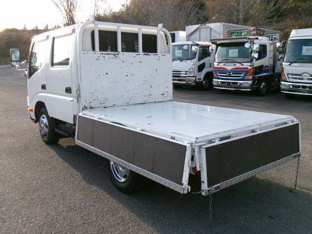 トヨタ ダイナ 小型 Wキャブ 2RG-XZU605(97724) 28枚目