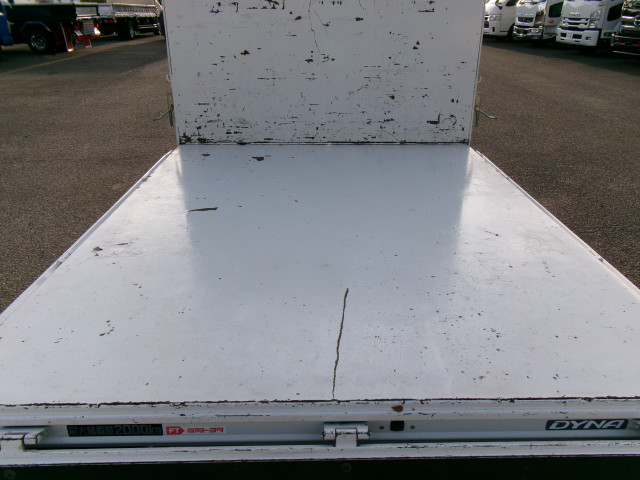 トヨタ ダイナ 小型 Wキャブ 2RG-XZU605(97724) 30枚目