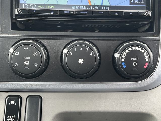 日産自動車 アトラス 小型 平ボディ（クレーン付） 2RG-FBAVW(97725) 27枚目