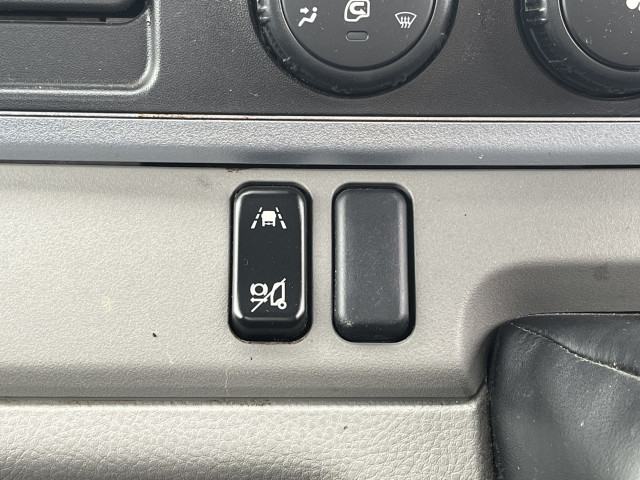 日産自動車 アトラス 小型 平ボディ（クレーン付） 2RG-FBAVW(97725) 28枚目