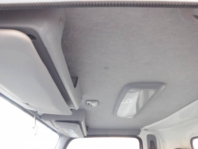 いすゞ エルフ 小型 平ボディ 2RG-NPR88YN(97726) 31枚目