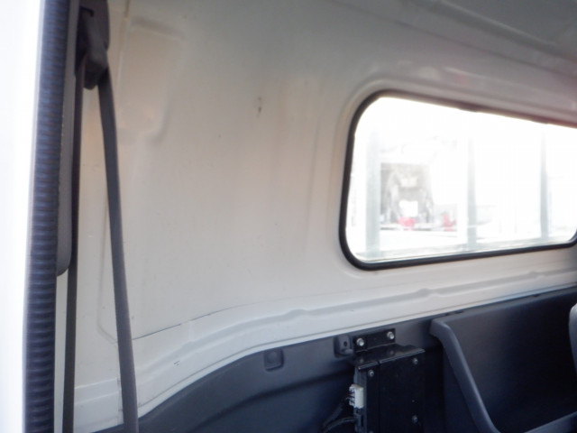 いすゞ エルフ 小型 平ボディ 2RG-NPR88YN(97726) 35枚目