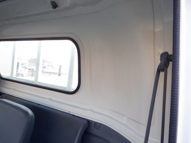 いすゞ エルフ 小型 平ボディ 2RG-NPR88YN(97726) 36枚目