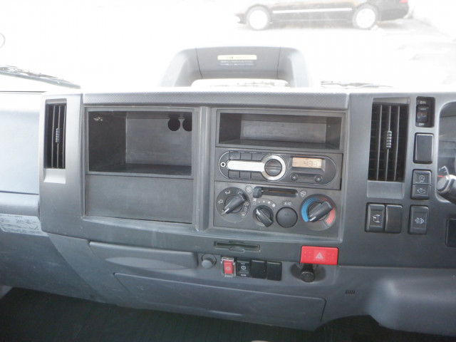 いすゞ エルフ 小型 平ボディ 2RG-NPR88YN(97726) 38枚目