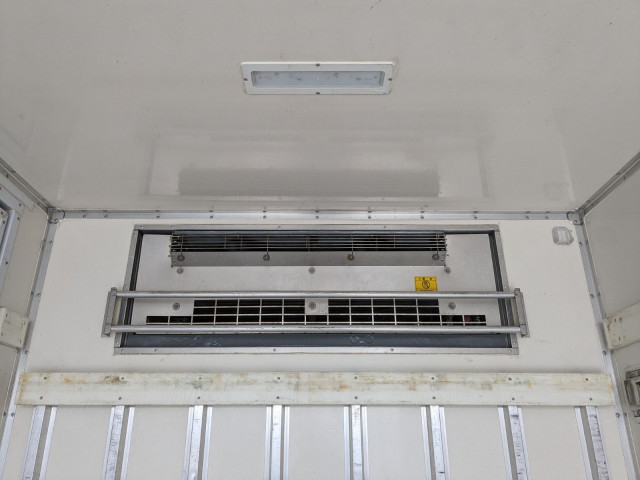 日野 デュトロ 小型 冷蔵冷凍バン 2RG-XZU712M(97727) 18枚目