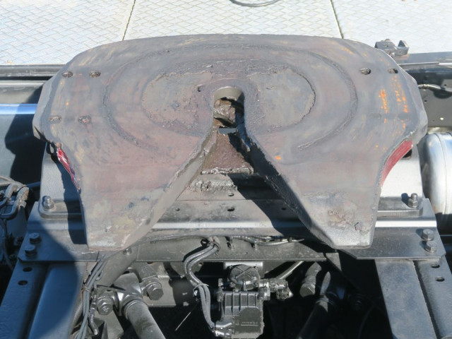 UDトラックス（日産） クオン 大型 トラクタ QPG-GK5XAD(97742) 9枚目