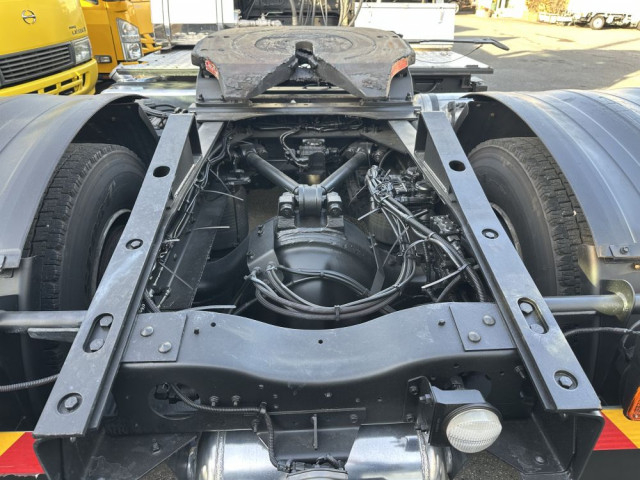 UDトラックス（日産） クオン 大型 トラクタ QPG-GK5XAD(97742) 32枚目