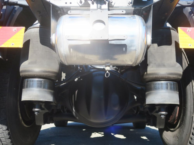 UDトラックス（日産） クオン 大型 トラクタ QPG-GK5XAD(97742) 33枚目