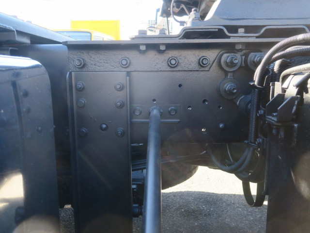 UDトラックス（日産） クオン 大型 トラクタ QPG-GK5XAD(97742) 50枚目