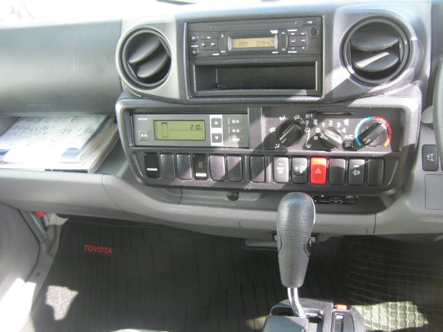 トヨタ トヨエース 小型 冷蔵冷凍バン LDF-KDY231(95965) 27枚目