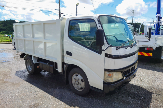 トヨタ ダイナ 小型 深ダンプ（土砂禁） PB-XZU311D(12813) 3枚目