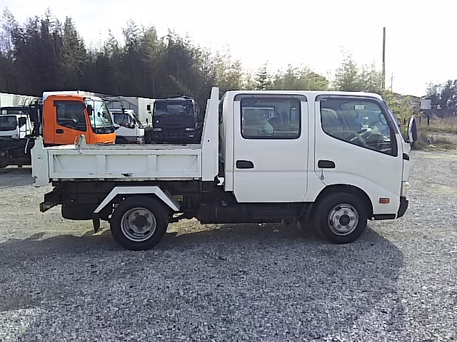 トヨタ ダイナ 小型 Wキャブ BDG-XZU308(7628) 8枚目
