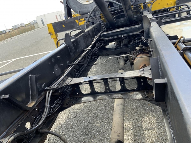 三菱ふそう ファイター 中型 コンテナ専用車 PDG-FK71R(57669) 34枚目