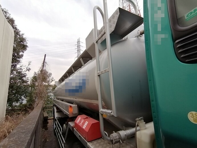 いすゞ ギガ 大型 タンクローリー KL-CYG23P4(5561) 41枚目
