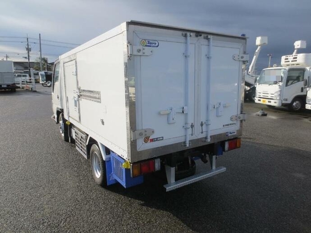 いすゞ エルフ 小型 冷蔵冷凍バン TPG-NHR85AN(8624) 4枚目