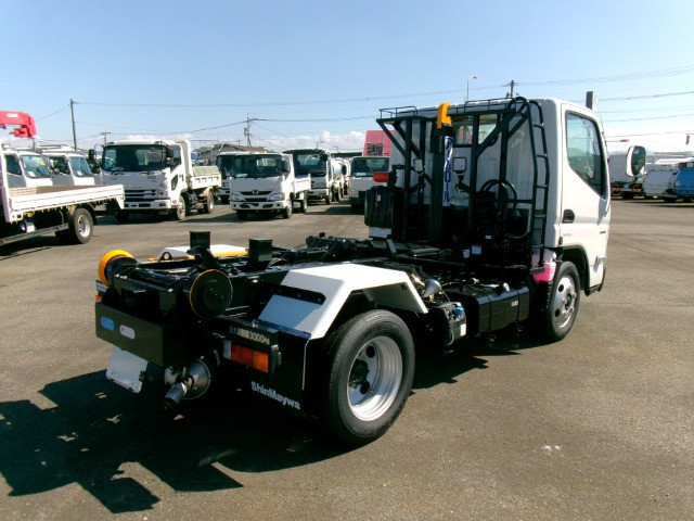 三菱ふそう キャンター 小型 コンテナ専用車 2RG-FBAV0(113198) 6枚目