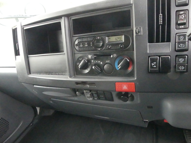 いすゞ エルフ 小型 バン TRG-NLR85AN(54076) 7枚目